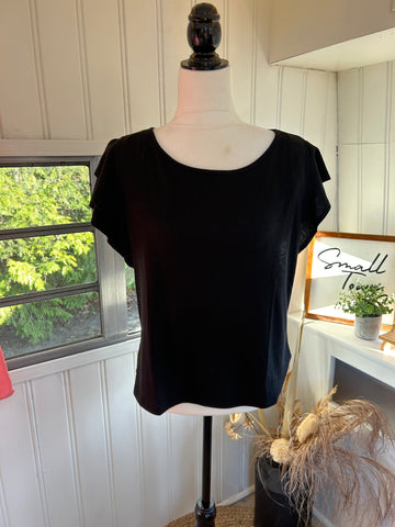 T-Shirt || Black