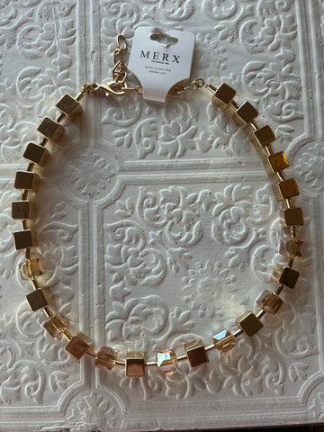 Merx Necklace 3
