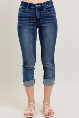 Cuffed Capri || Dark Wash