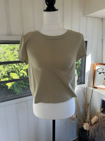 T-Shirt || Beige
